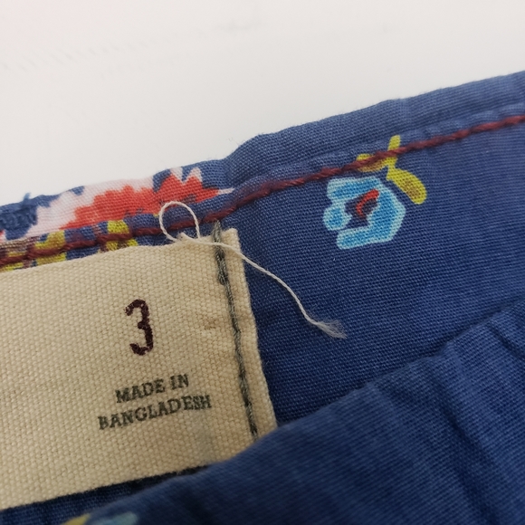 2/$20 Hollister Floral Print Shorts - Picture 11 of 12